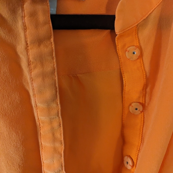 Banana Republic Size 6 Silk Blouse - Picture 5 of 9